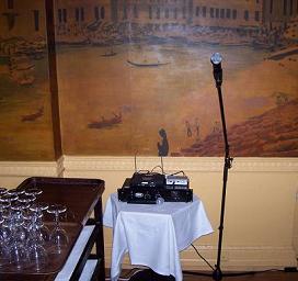 Picture of a Rental Wireless Microphone and Amplifier.